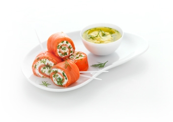 Petits roulés de saumon fumé sauvage farcis